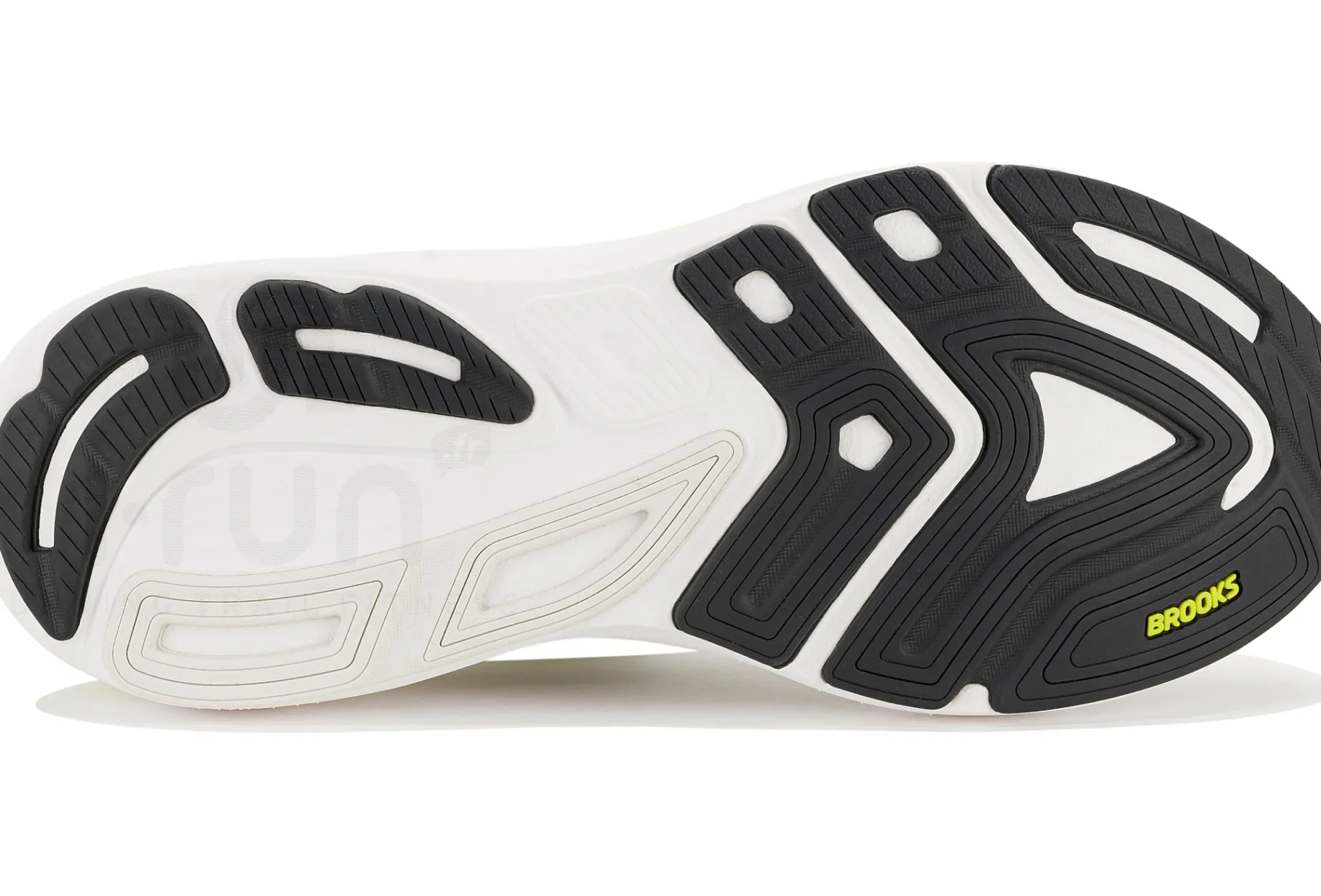 Brooks Revel 8