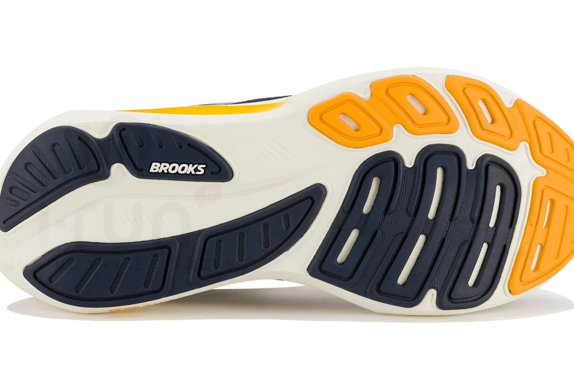Brooks Revel 9