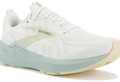 Brooks Revel 8