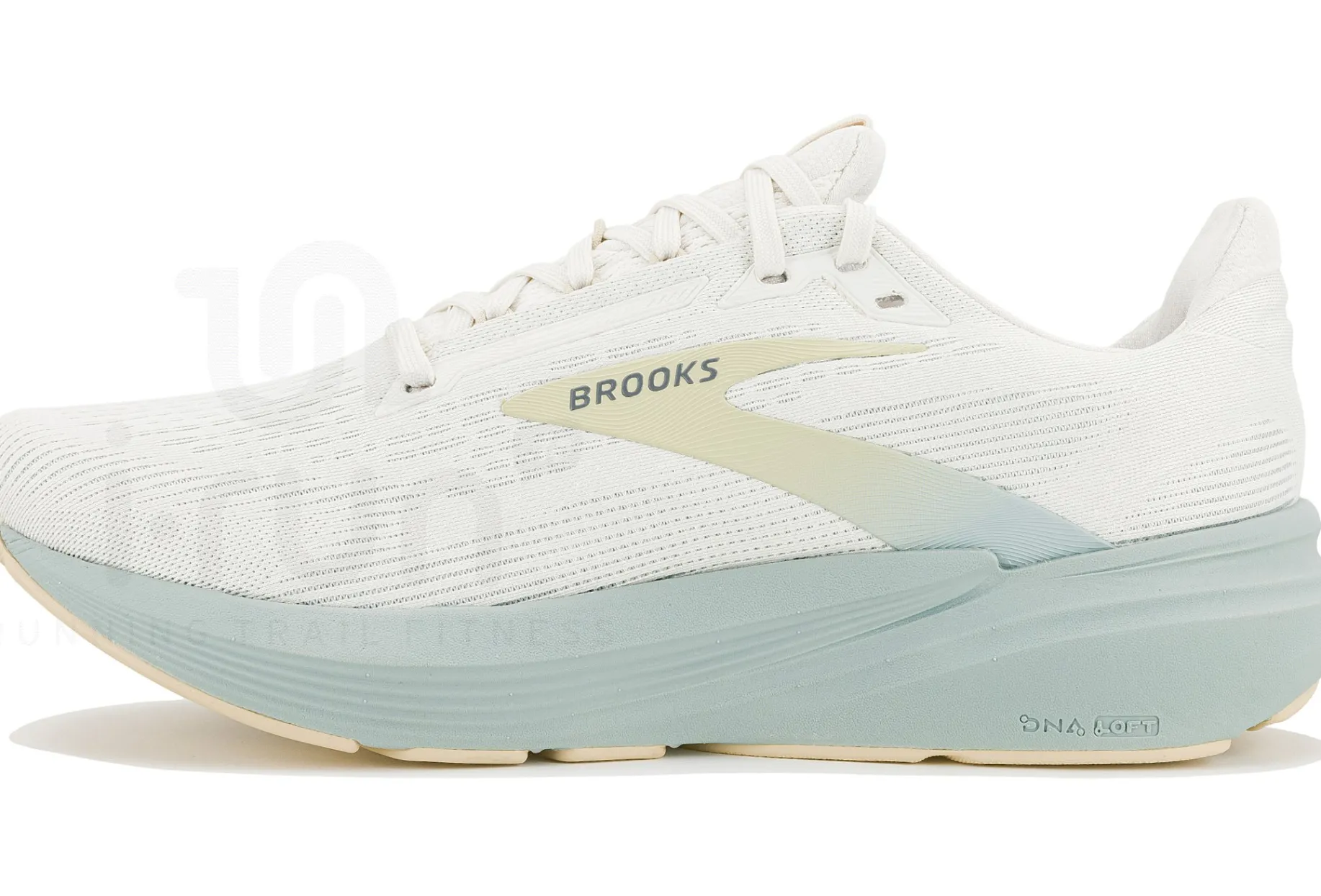 Brooks Revel 8