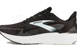 Brooks Revel 8