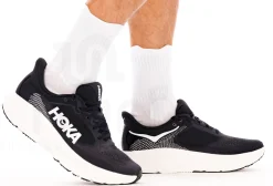 Hoka One One Arahi 9