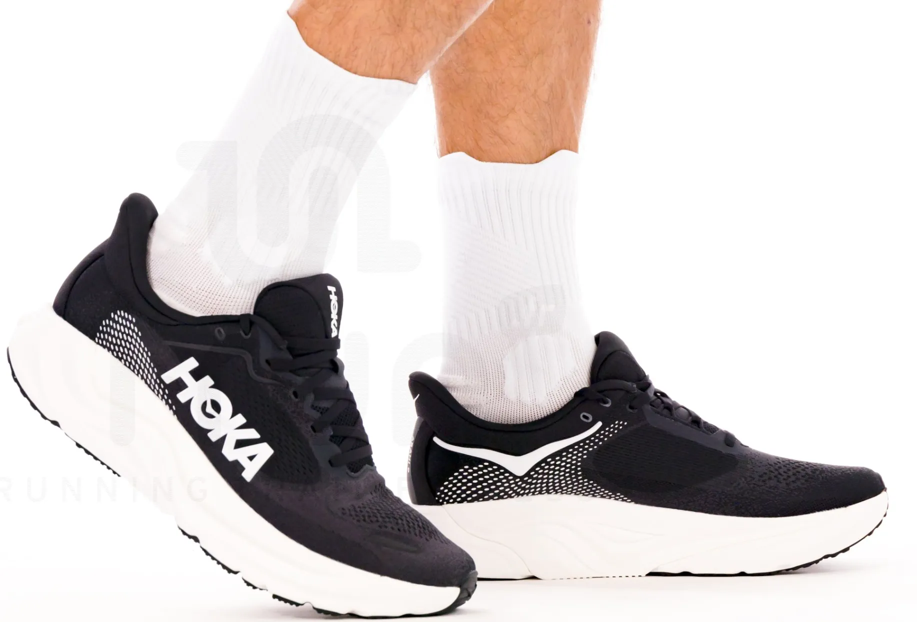 Hoka One One Arahi 9