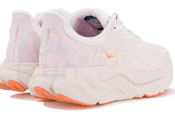 Hoka One One Arahi 8