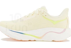 Hoka One One Arahi 9