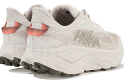 Hoka One One Challenger 8