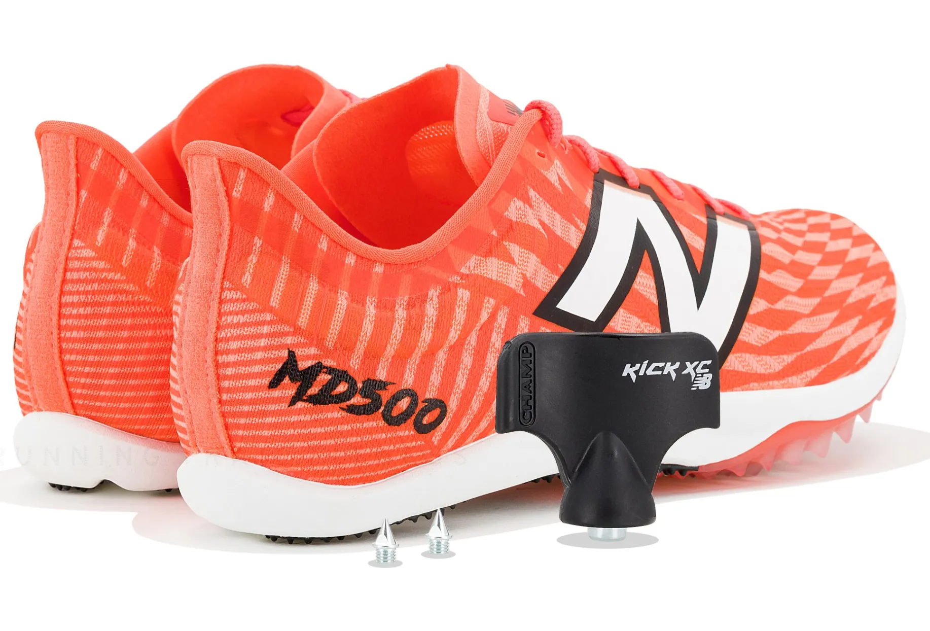 New Balance FuelCell MD500 V9