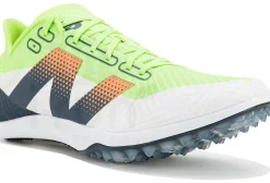 New Balance FuelCell MD500 V9