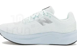 New Balance FuelCell Propel V5