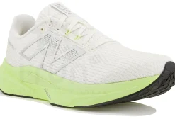 New Balance FuelCell Propel V5