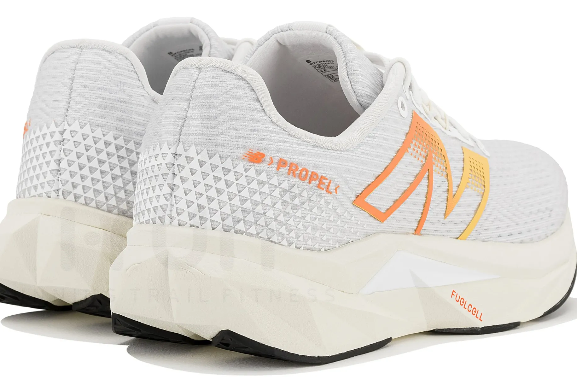 New Balance FuelCell Propel V5
