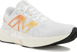 New Balance FuelCell Propel V5
