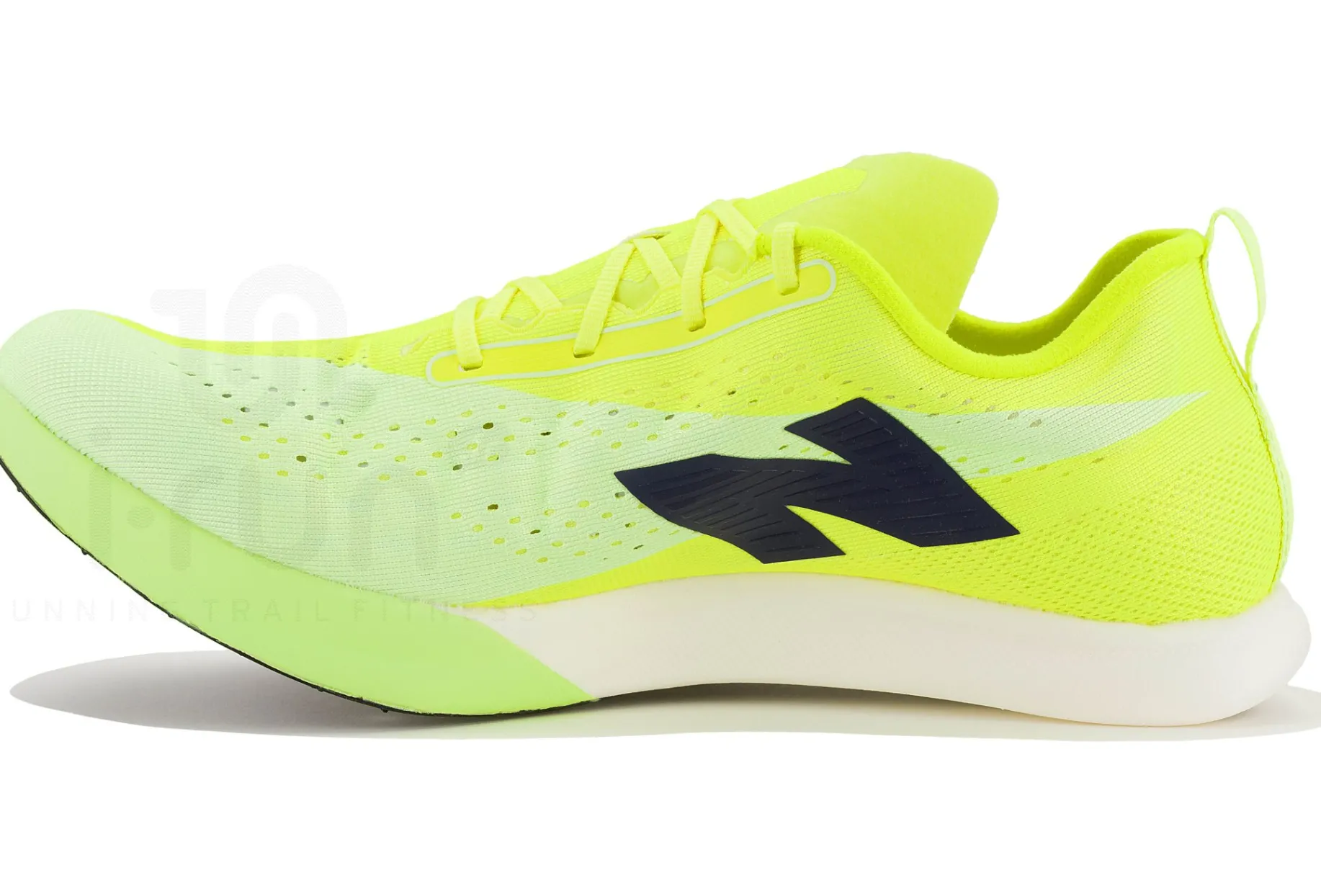 New Balance FuelCell SuperComp MD-X V3