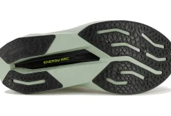 New Balance FuelCell SuperComp Trainer V3