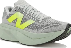 New Balance FuelCell SuperComp Trainer V3