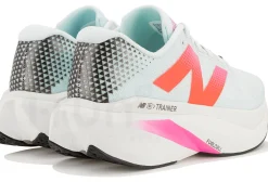 New Balance FuelCell SuperComp Trainer V3