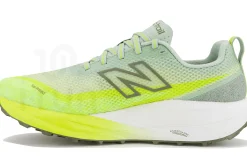 New Balance FuelCell SuperComp Trail V2