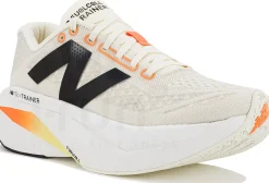 New Balance FuelCell SuperComp Trainer V3