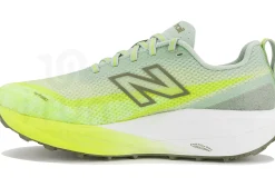 New Balance FuelCell SuperComp Trail V2