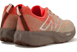 New Balance FuelCell Venym
