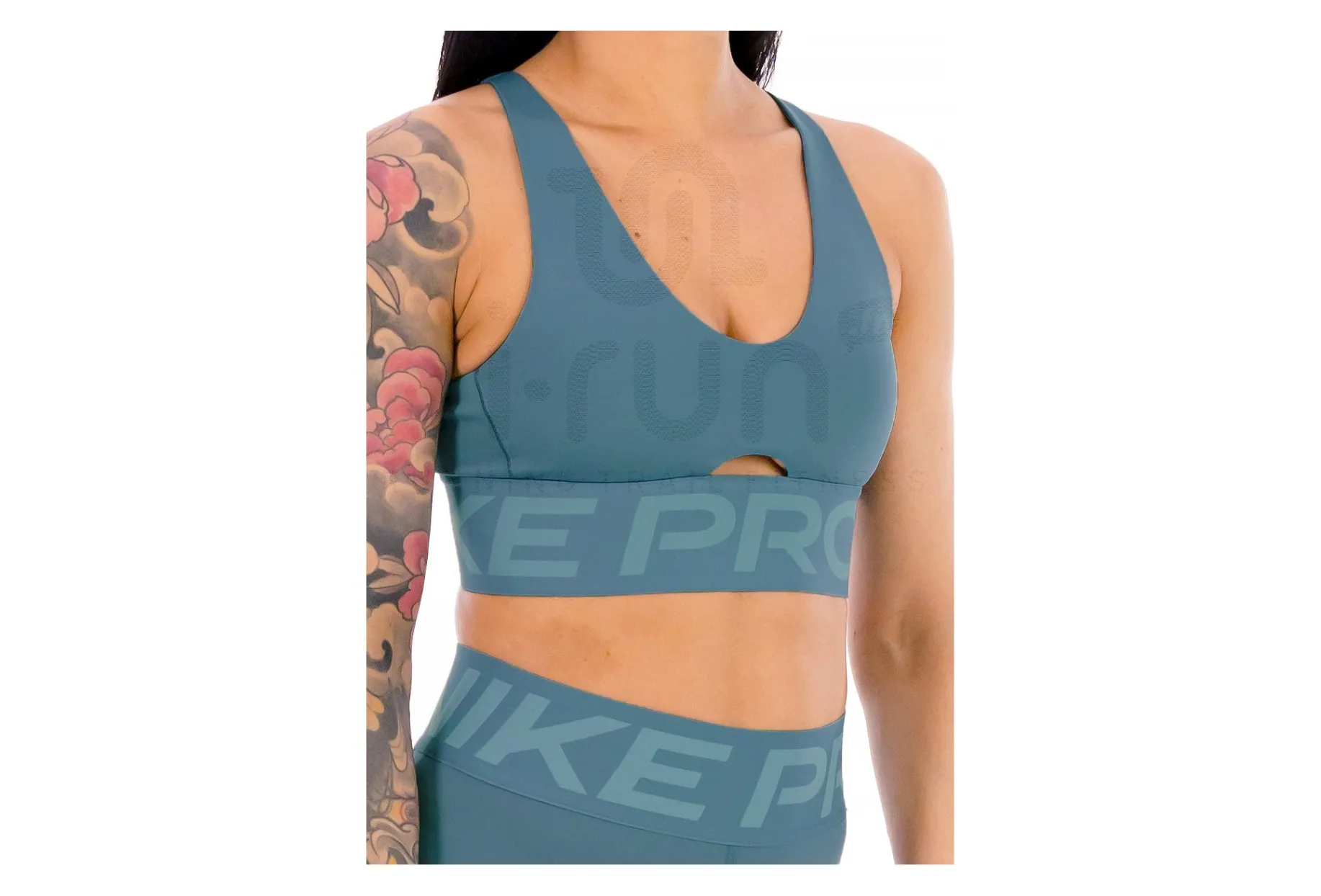 Nike Indy Plunge