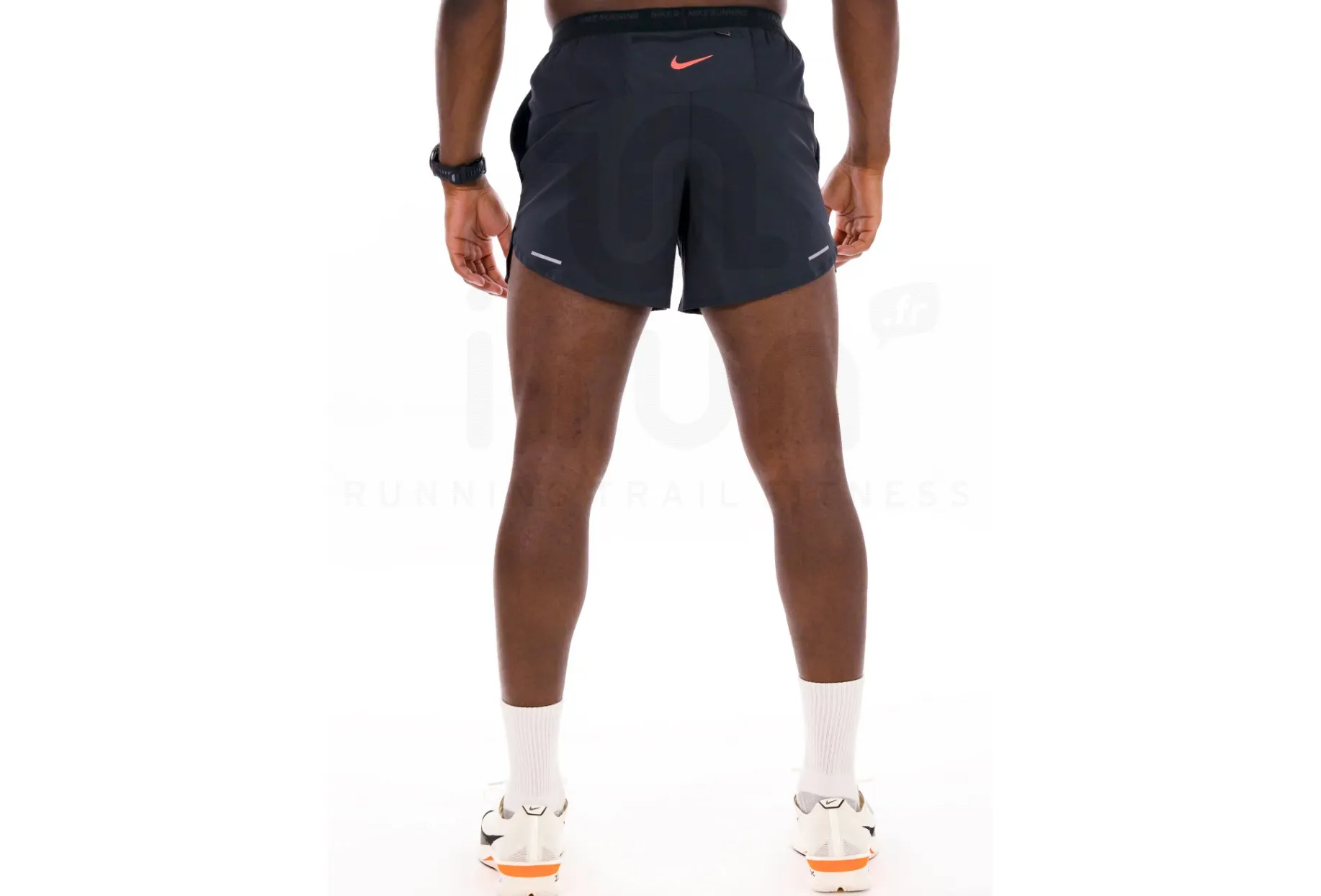 Nike pantalón corto Nike Stride Run Energy 13 cm