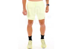 Nike pantalón corto Stride 2 en 1