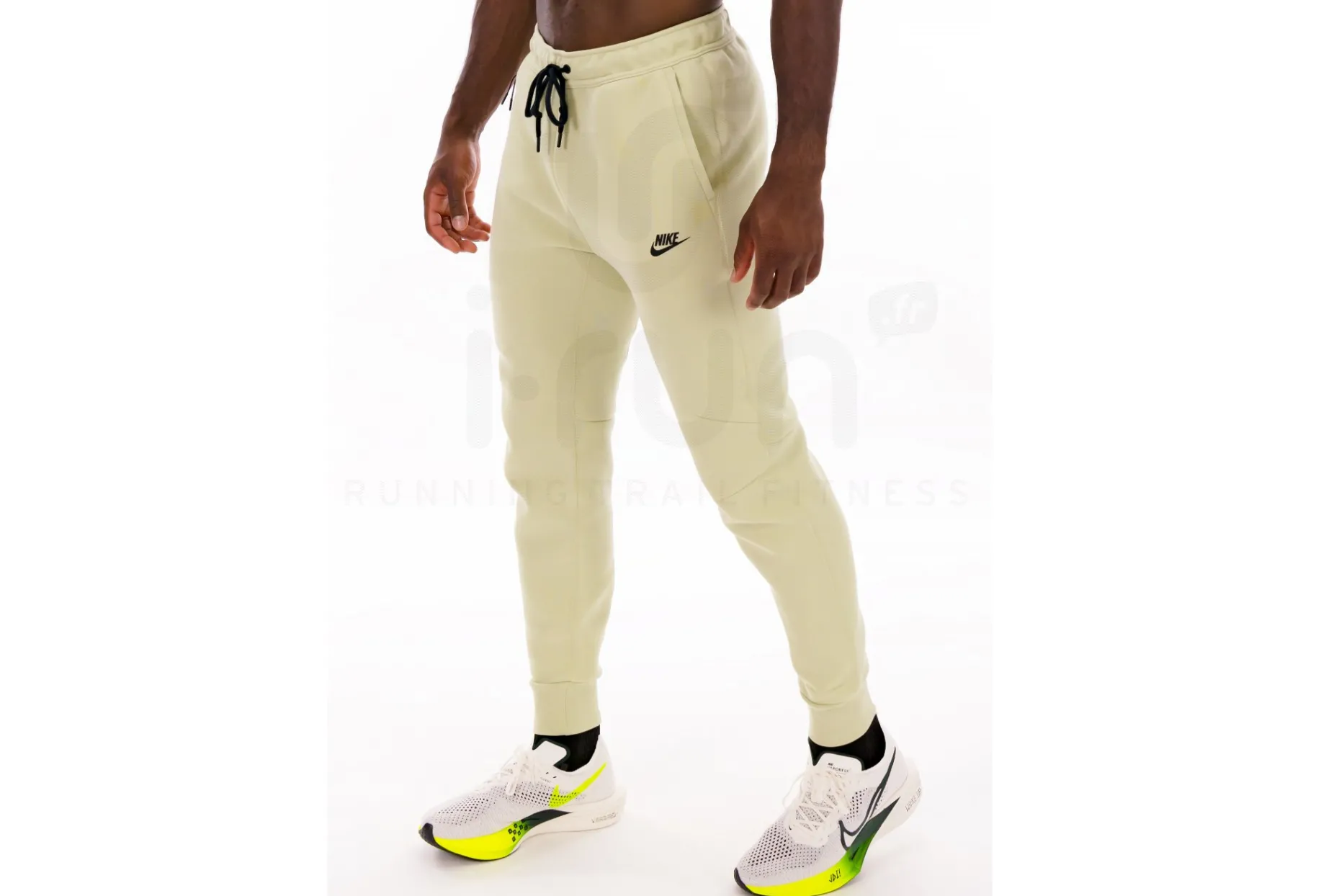Nike pantalón Tech Fleece