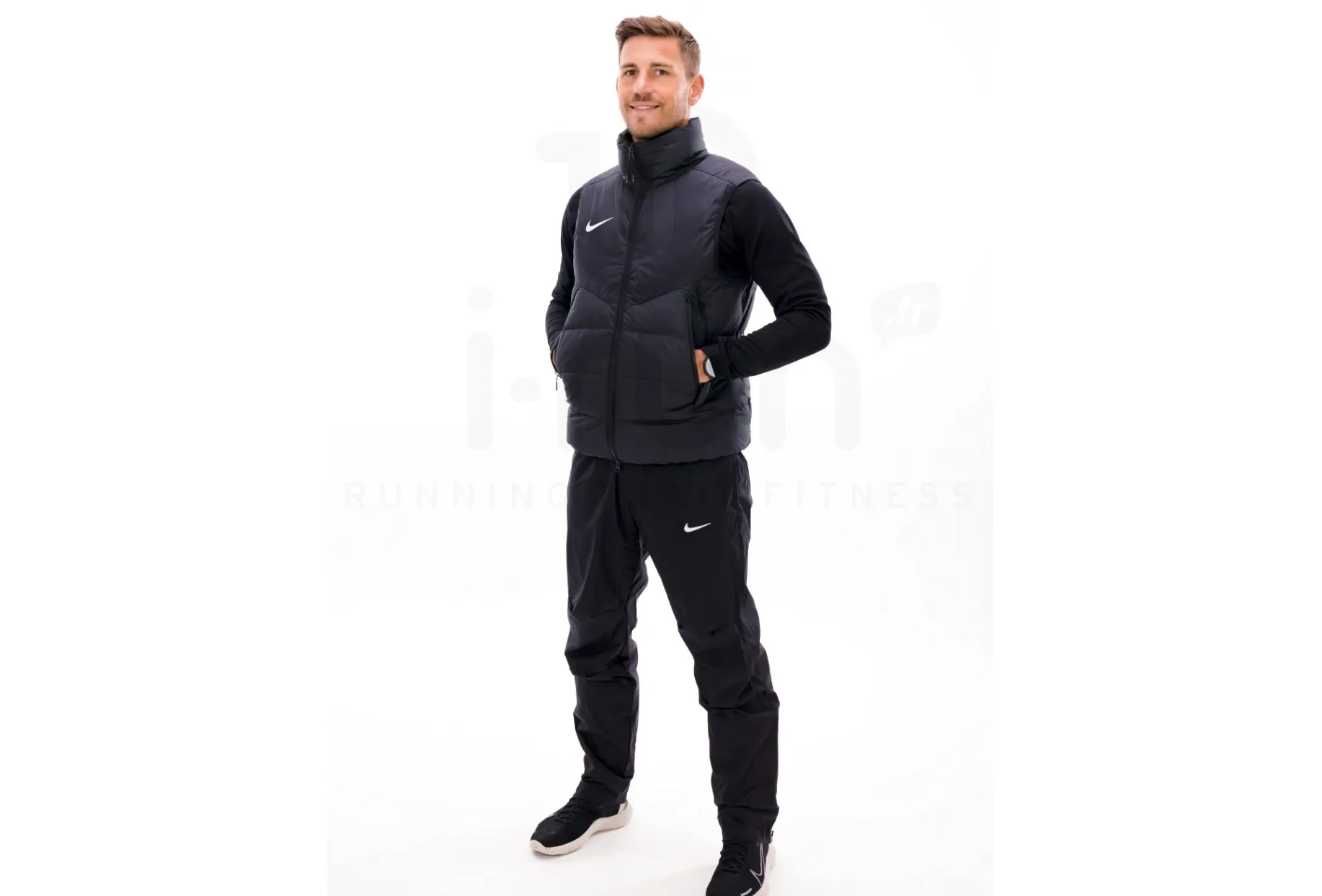 Nike pantalón Woven Pant