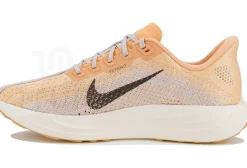 Nike Pegasus Plus
