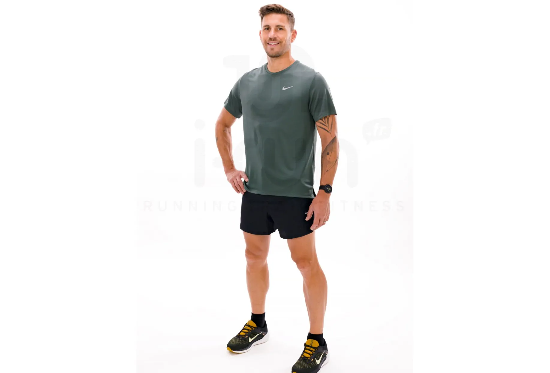 Nike Stride Run Division