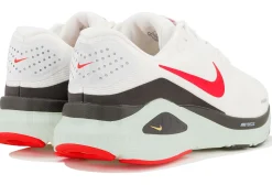 Nike Structure 26