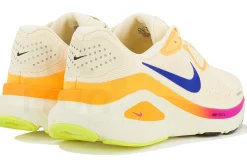 Nike Structure 26