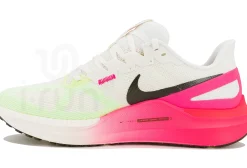 Nike Structure 25