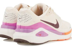 Nike Structure 26