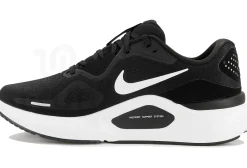 Nike Structure 26