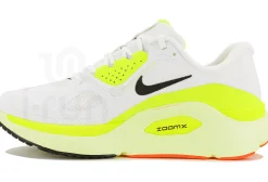 Nike Structure Plus