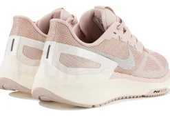 Nike Structure 25 Premium