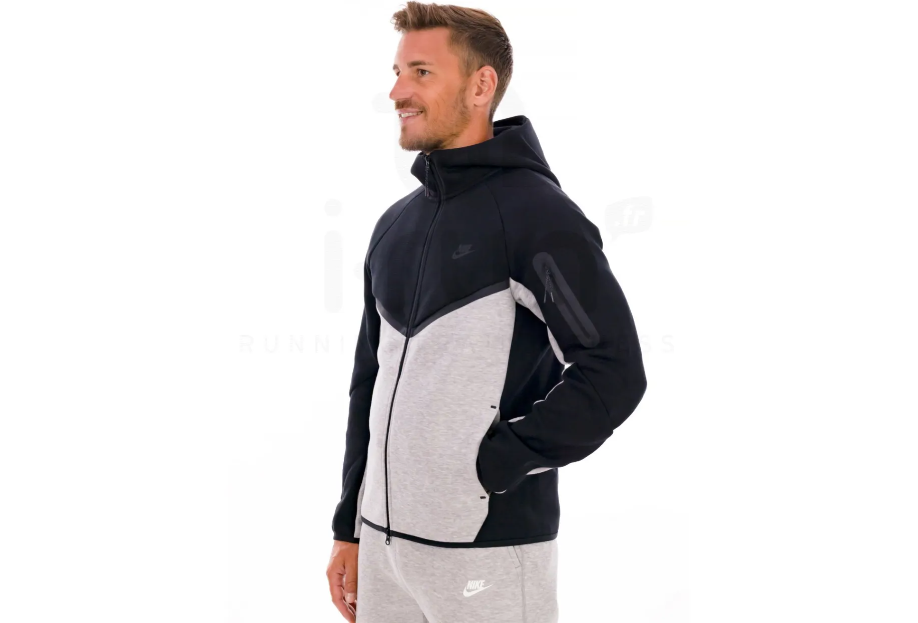 Nike Tech Windrunner