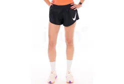Nike Tempo Flow Swoosh
