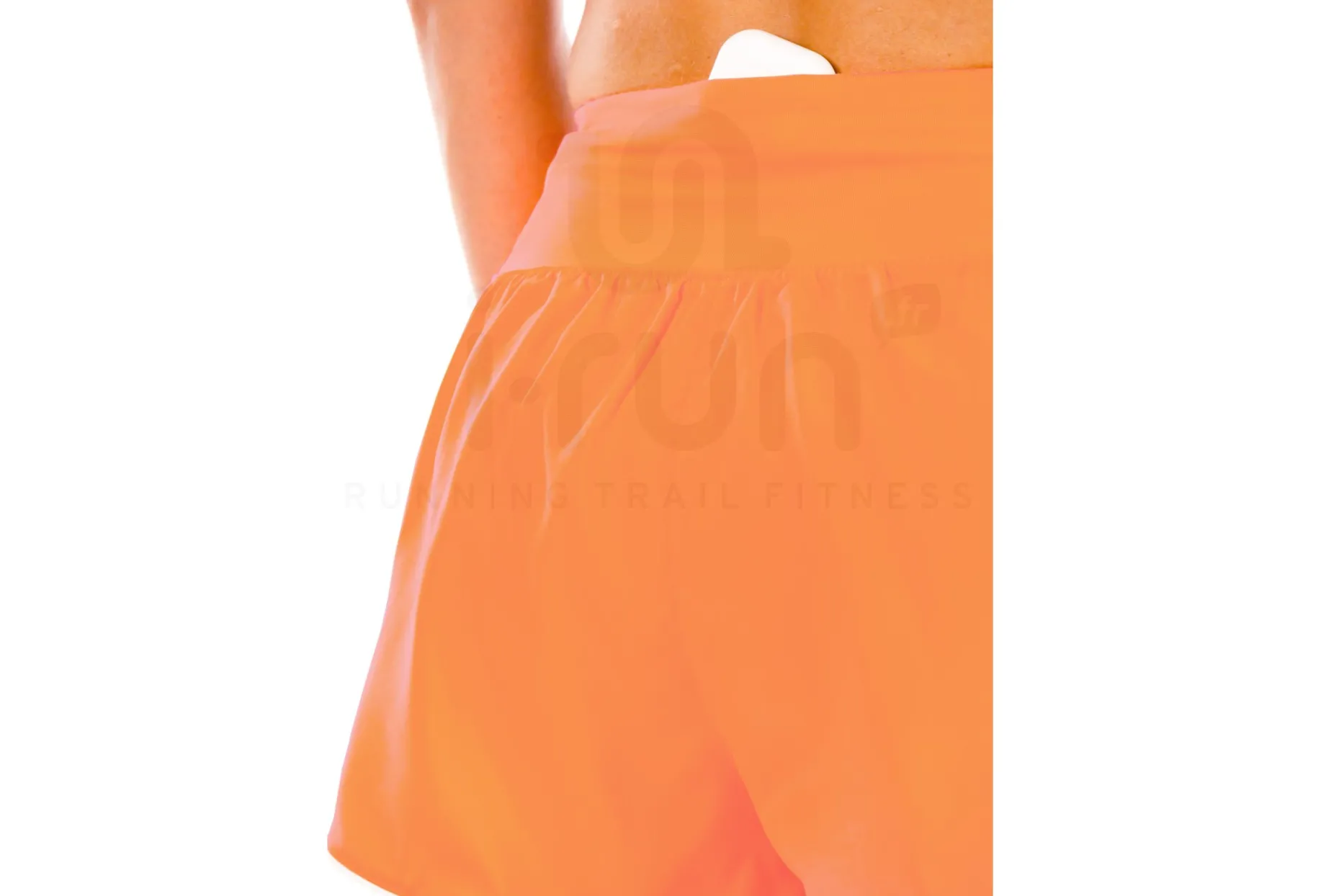 Nike Tempo Flow Swoosh
