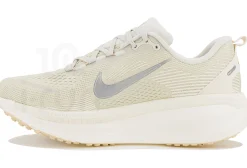 Nike Vomero 18