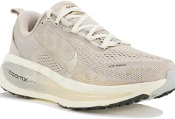 Nike Vomero 18 Light Within 2.0