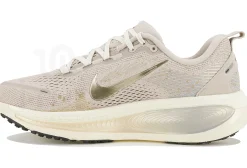Nike Vomero 18 Light Within 2.0