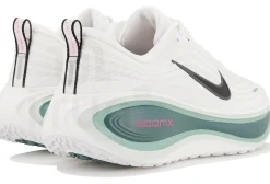 Nike Vomero Plus