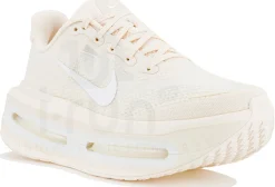 Nike Vomero Premium ESS