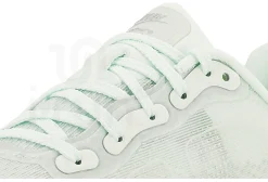Nike Vomero Premium Match A Mile