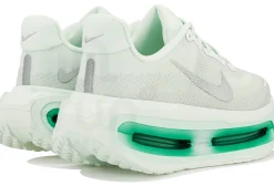 Nike Vomero Premium Match A Mile