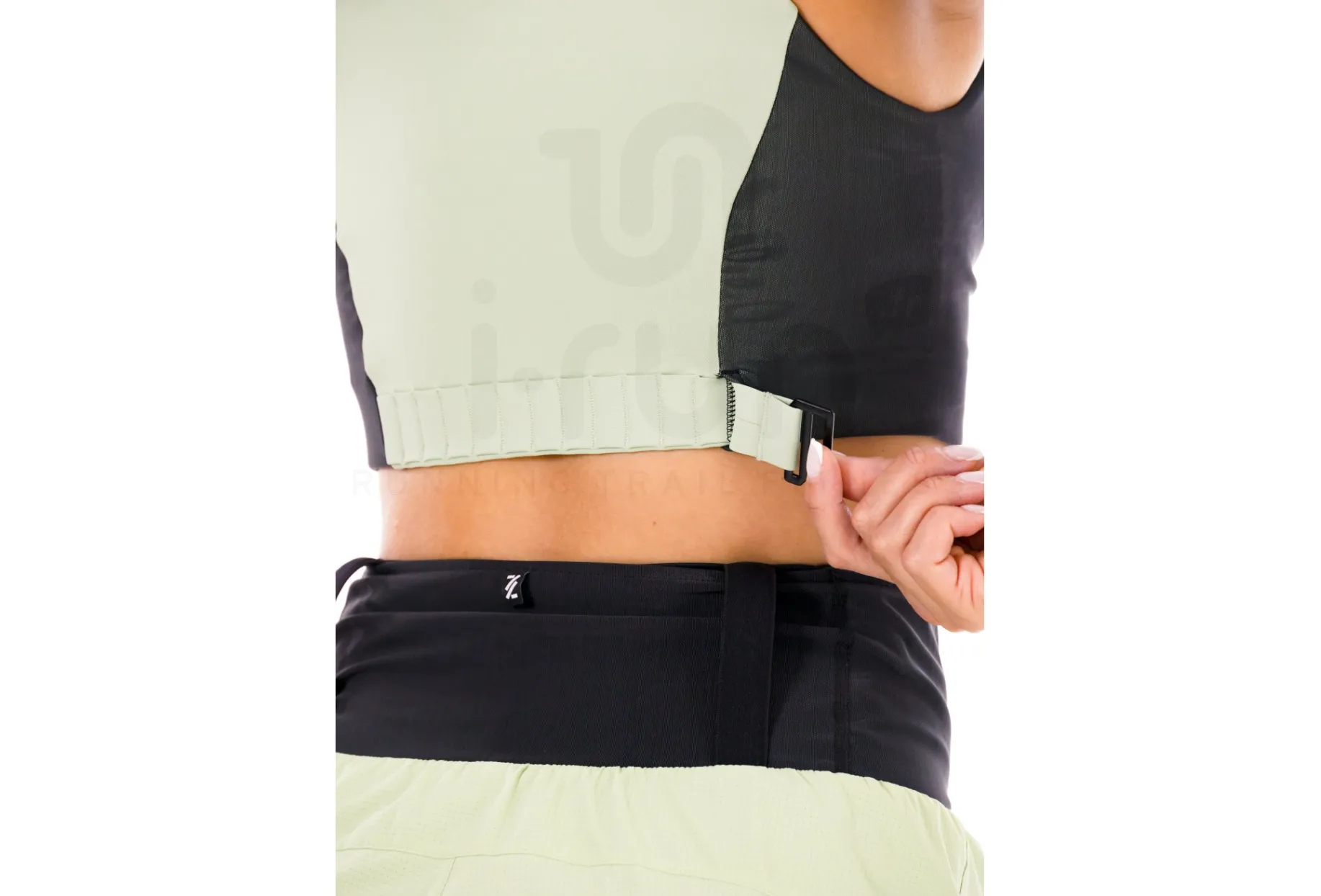 NNormal Trail Crop Top 02