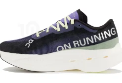 On-Running Cloudboom Volt